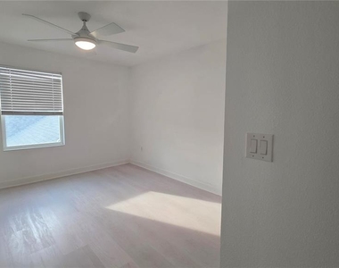 11883 Pulitzer Place - Photo Thumbnail 40