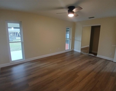 181 Guaymas Drive - Photo Thumbnail 11