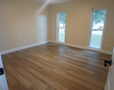 181 Guaymas Drive - Photo Thumbnail 10