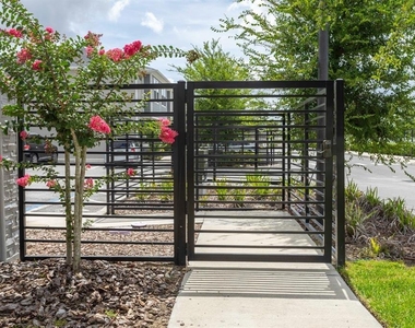4704 Terra Esmeralda Drive - Photo Thumbnail 2