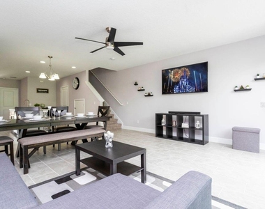 4704 Terra Esmeralda Drive - Photo Thumbnail 6