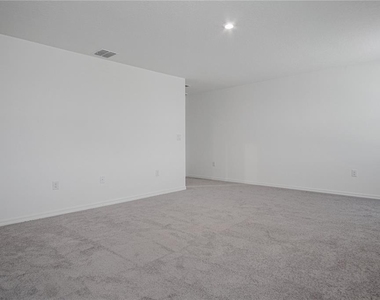 4429 River Beacon Boulevard - Photo Thumbnail 12