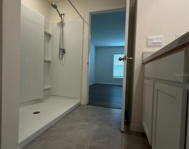 8650 Sw 46th Avenue - Photo Thumbnail 18