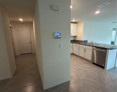 8650 Sw 46th Avenue - Photo Thumbnail 11