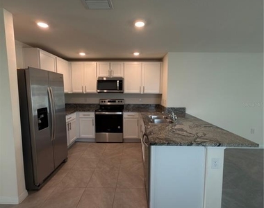 8650 Sw 46th Avenue - Photo Thumbnail 10
