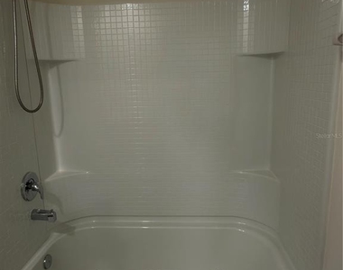 8650 Sw 46th Avenue - Photo Thumbnail 15