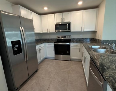 8650 Sw 46th Avenue - Photo Thumbnail 8