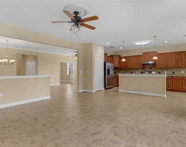 5244 Royce Drive - Photo Thumbnail 2