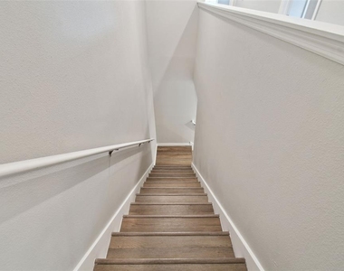 30814 Veridian Way - Photo Thumbnail 40