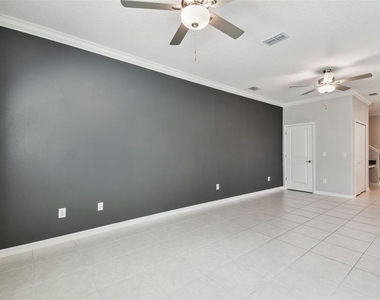 30814 Veridian Way - Photo Thumbnail 32
