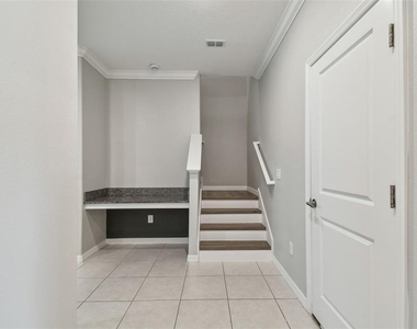 30814 Veridian Way - Photo Thumbnail 13