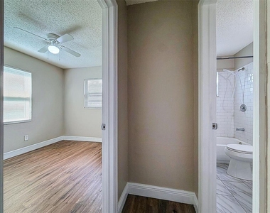 3216 N 48th Street - Photo Thumbnail 17