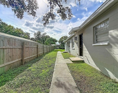 3216 N 48th Street - Photo Thumbnail 3