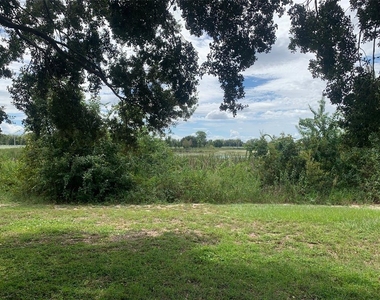3111 Sun Lake Court - Photo Thumbnail 12