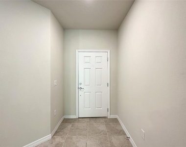 4621 Sparkling Shell Avenue - Photo Thumbnail 30