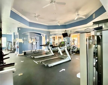 5447 Vineland Road - Photo Thumbnail 25