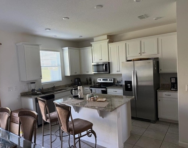 1136 Lakeshore Breeze Place - Photo Thumbnail 3