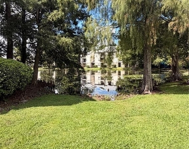 1908 Lake Atriums Circle - Photo Thumbnail 13