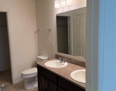 275 Lake Lucerne Way - Photo Thumbnail 6