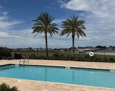275 Lake Lucerne Way - Photo Thumbnail 14