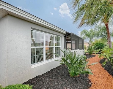 3915 Wine Palm Way - Photo Thumbnail 22