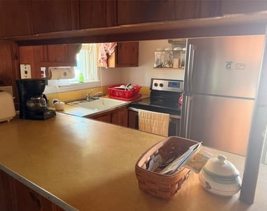 1231 S Central Avenue - Photo Thumbnail 10