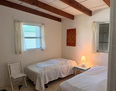 1231 S Central Avenue - Photo Thumbnail 12