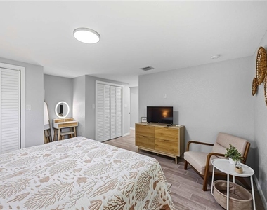 101 Riverview Avenue - Photo Thumbnail 28