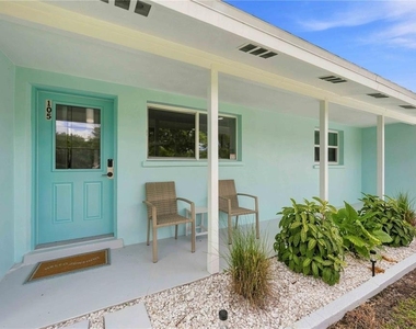 101 Riverview Avenue - Photo Thumbnail 15