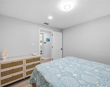 101 Riverview Avenue - Photo Thumbnail 47