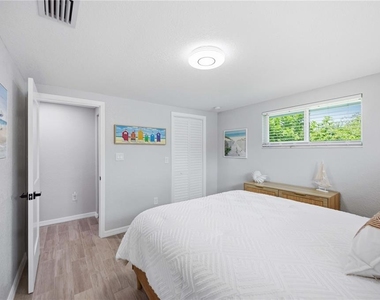 101 Riverview Avenue - Photo Thumbnail 33