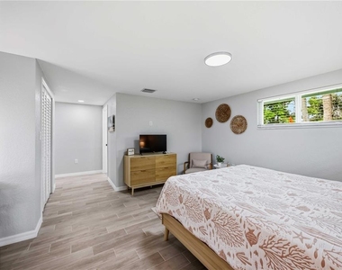 101 Riverview Avenue - Photo Thumbnail 27