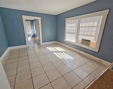 612 26th Street W - Photo Thumbnail 6