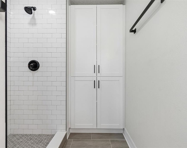 5535 Tevis Terrace - Photo Thumbnail 18