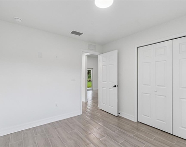 5535 Tevis Terrace - Photo Thumbnail 27