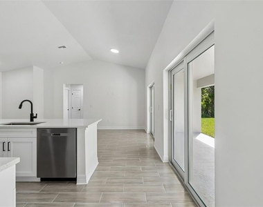 5535 Tevis Terrace - Photo Thumbnail 21