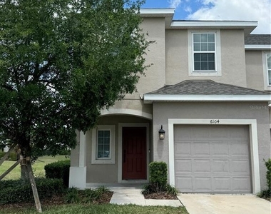 6104 Willowside Street - Photo Thumbnail 5