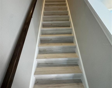 6104 Willowside Street - Photo Thumbnail 8