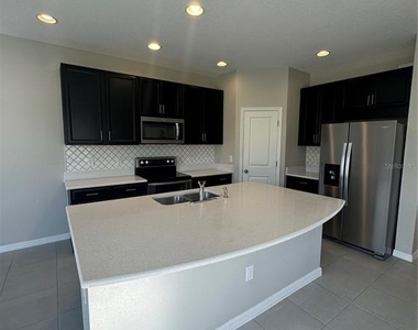 6104 Willowside Street - Photo Thumbnail 1