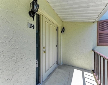 5400 34th Street W - Photo Thumbnail 3