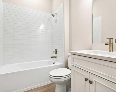10463 Eclipse Street - Photo Thumbnail 26