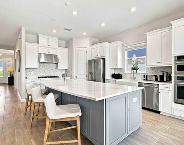10463 Eclipse Street - Photo Thumbnail 13