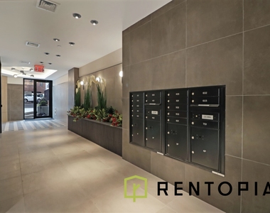 49 Borinquen Place 6B - Photo Thumbnail 5