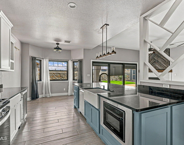 14420 Navajo Point Drive - Photo Thumbnail 12