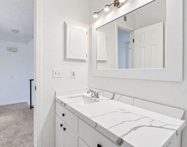 201 Mulberry Avenue - Photo Thumbnail 24