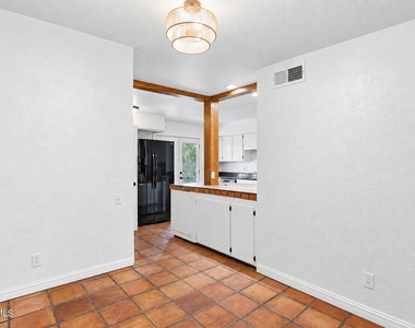 201 Mulberry Avenue - Photo Thumbnail 6