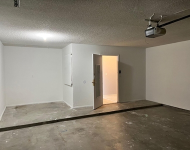1502 Monte Sanders Lane - Photo Thumbnail 33