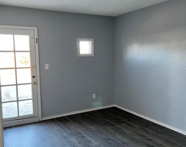 1502 Monte Sanders Lane - Photo Thumbnail 26