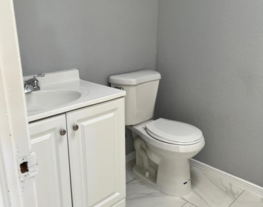 1502 Monte Sanders Lane - Photo Thumbnail 18