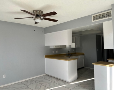 1502 Monte Sanders Lane - Photo Thumbnail 6